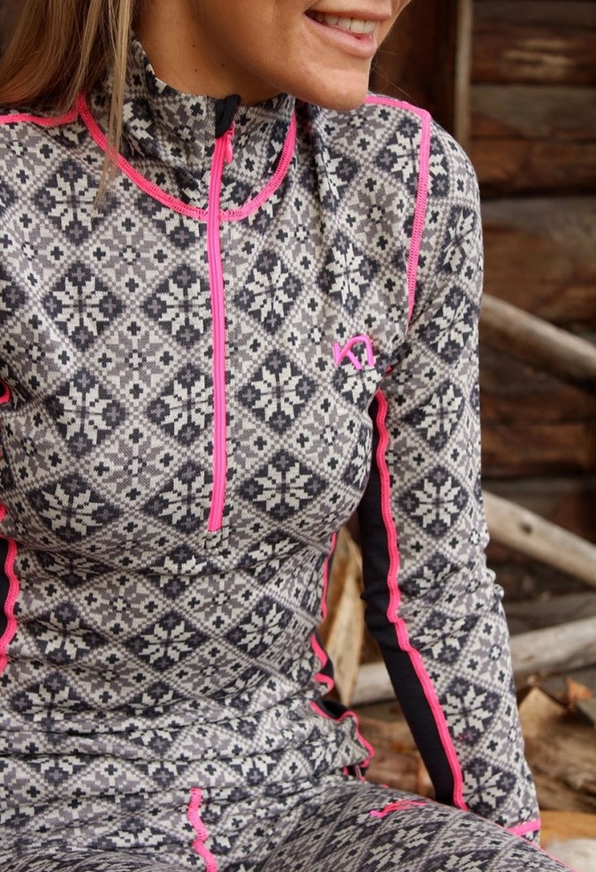 karitraasnowflake with pinkstripe