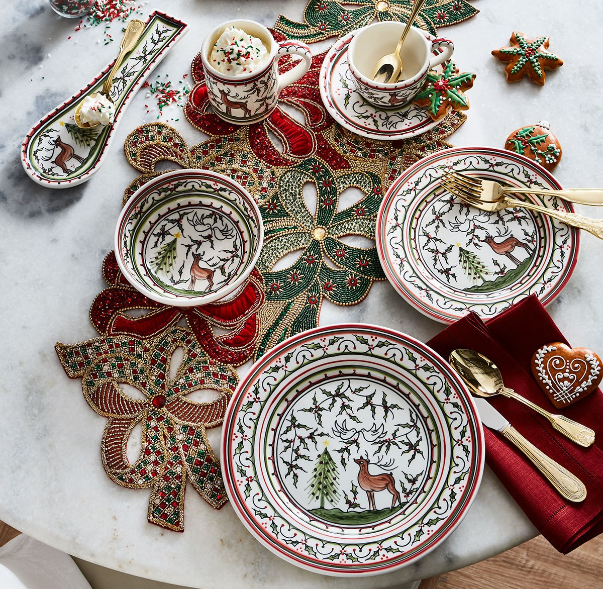 Keramos Nazari Christmas Pavoes Dishes